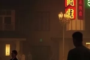 《灶台上的四季》封面：冒着热气的砂锅与柴火